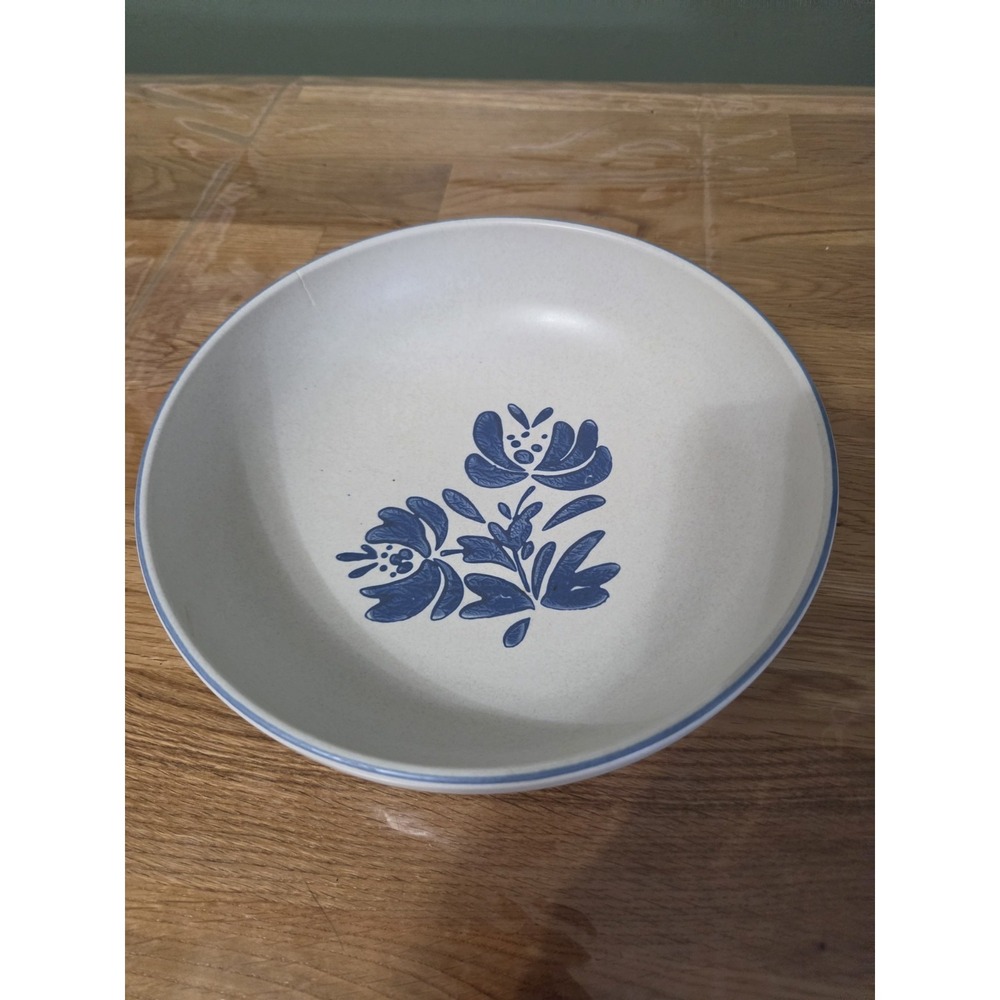 Vintage Pfaltzgraff Yorktowne Vegetable Serving Bowl 8 1/2"